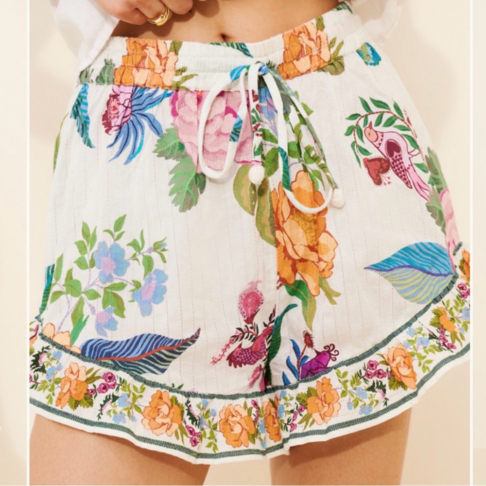 Farm Rio Sweet Bloom pull on Shorts - Picture 3 of 3